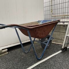 一輪車　作業　荷台の画像