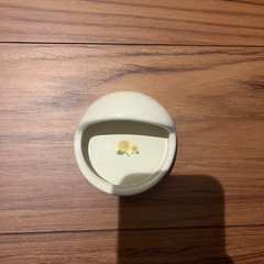 うさぎ用餌皿の画像