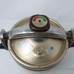 IKEN 家庭用圧力鍋 8.0L 中古 1980円の画像