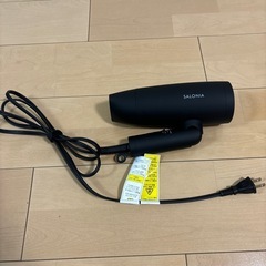 ほぼ未使用　ドライヤーの画像