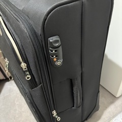 スーツケース　キャリーケース　キャリーバッグ　黒の画像
