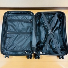 新品 スーツケース 超静音キャスター 機内持ち込みS 40L 白 1-3泊の画像