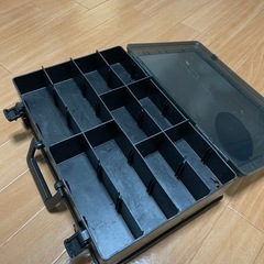 バス釣り　ルアーケースの画像