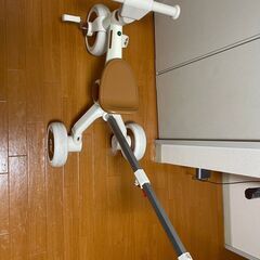 子供用三輪車の画像