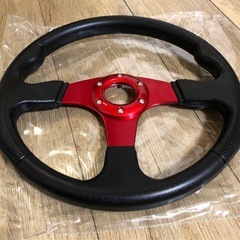 ステアリング　　綺麗　赤の画像