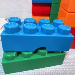 大きなブロック 70ピース＋44ピース 知育玩具 積み木の画像