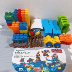 大きなブロック 70ピース＋44ピース 知育玩具 積み木の画像