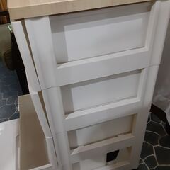 4段プラスチック収納ケース　NO.121の画像