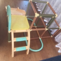 アンパンマンジャングルジムとブランコの画像