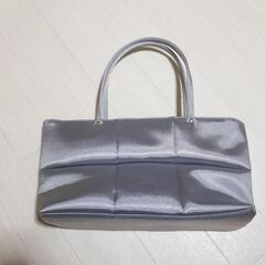 婦人　ハンドバッグの画像