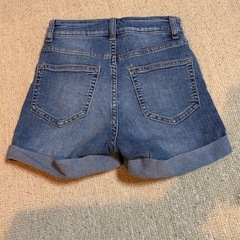 H&M 短パン　サイズ150の画像