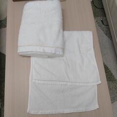 【お譲り先決まりました】使用済みタオル（汚れ、変色あり）の画像