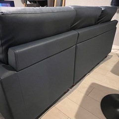 【LOWYA】ネイビーPVCソファ（幅172cm）使用1年 美品✨の画像