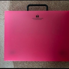 エトランジェ ディ コスタリカ A4ブリーフケース ピンクの画像