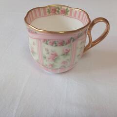 未使用 ノリタケ デミタスカップ 花柄 3脚セットの画像