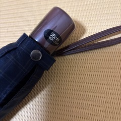 折りたたみ傘　紺チェックの画像