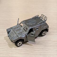 【新品】トミカ・非売品・軽装甲機動車 シルバーの画像