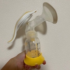 メデラ　手動搾乳機の画像