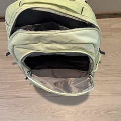 HEAD テニスラケットバッグの画像
