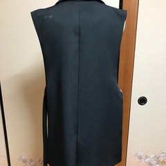 黒　ロングベストの画像