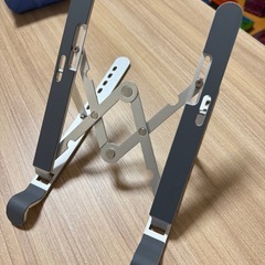 パソコンスタンドの画像