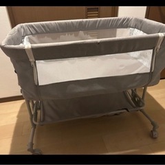 ベビーベッド　マットと掛け布団セットの画像