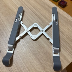パソコンスタンドの画像