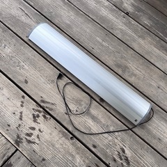 90センチ水槽とライトの画像