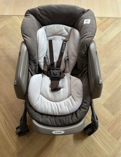 【受付終了】ハイローチェア　Combi コンビ ネムリラ　電動