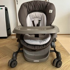 ハイローチェア　Combi コンビ ネムリラ　電動の画像
