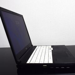 富士通高性能8世代i5最新Windows11メモリ8GB高速SSD240GBWifi接続可能の画像