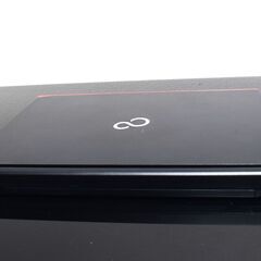 富士通高性能8世代i5最新Windows11メモリ8GB高速SSD240GBWifi接続可能の画像