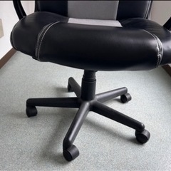 パソコンチェア オフィスチェア デスクチェア テレワークの画像