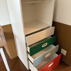 ☆子ども部屋に最適！ハンガー収納も可能なチェスト☆の画像
