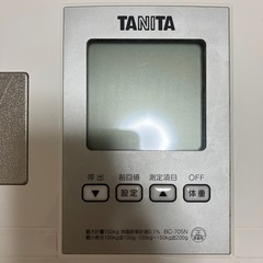体重計（タニタ）の画像