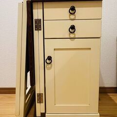 【完成品】天然木折りたたみデスク＆チェアセット＊使わないときはコンパクトに~お譲りいたします。の画像