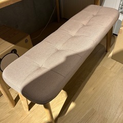 ダイニングテーブルの画像