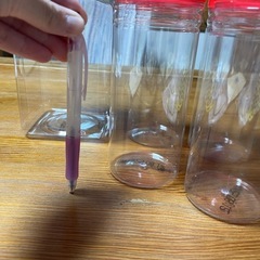 工作　プラスチック容器の画像