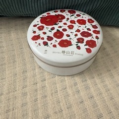 各種　クッキー缶の画像