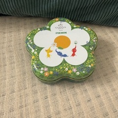 各種　クッキー缶の画像