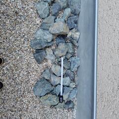 割栗石 ロックガーデン 青色 50mm〜200mm 現地渡しの画像