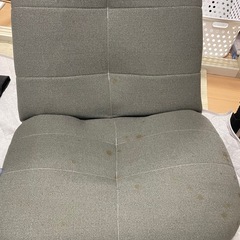座椅子(汚れアリ)の画像