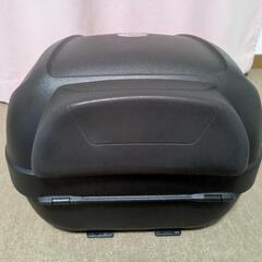 GIVIモノロックトップケース　リアボックスの画像