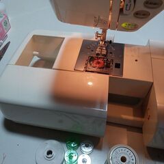 ジャノメミシンシエ−ネコンピューターミシンの画像