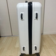 キャリーケースの画像