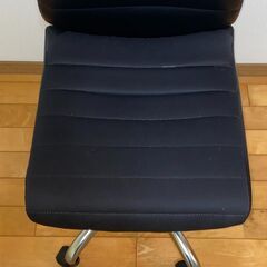 デスクチェア 昇降式 高さ約87.5cm～約96cm 座面の高さ約39.5cm～約48cmの画像