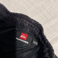 Quiksilver サーフパンツ　子供の画像