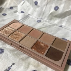 韓国コスメ　mude. ショールモーメント　アイシャドウパレットの画像