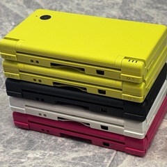 今週末まで🙇🏾‍♂️任天堂 ニンテンドー DSi 5台 DS 3台 充電器など　の画像