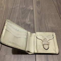 フラットベッド　財布の画像
